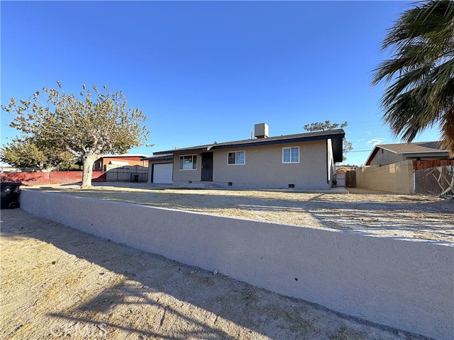 Detail Gallery Image 1 of 18 For 25595 Cheryle St, Barstow,  CA 92311 - 3 Beds | 1/1 Baths