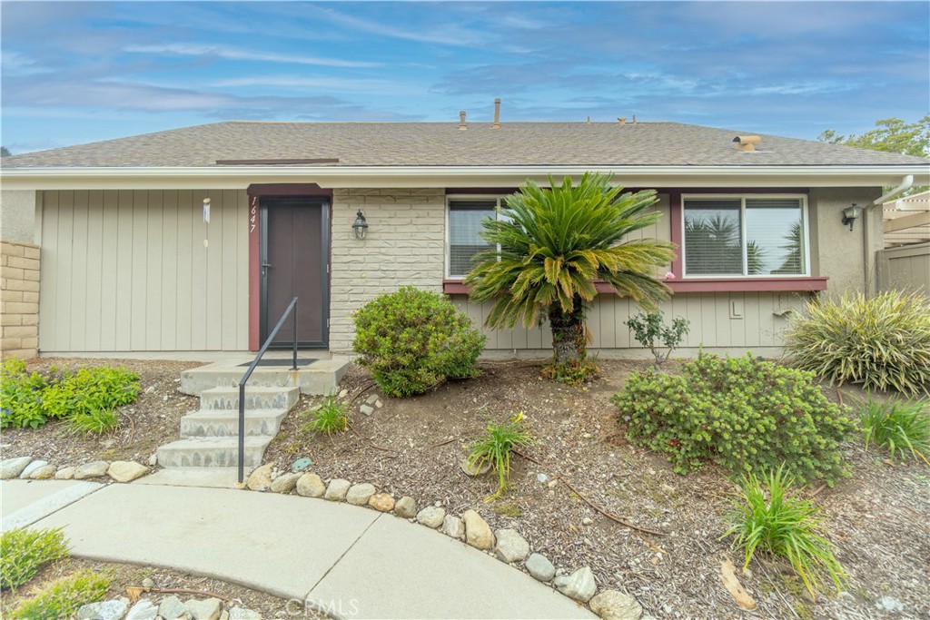 1647 Carmel Circle E