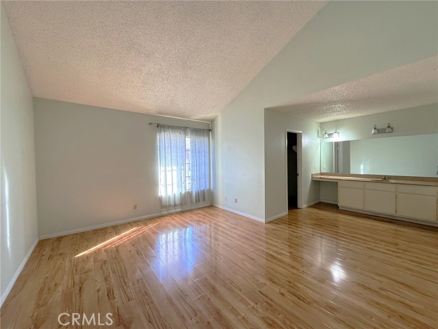 Detail Gallery Image 13 of 21 For 8939 Gallatin Rd #123,  Pico Rivera,  CA 90660 - 3 Beds | 2/1 Baths