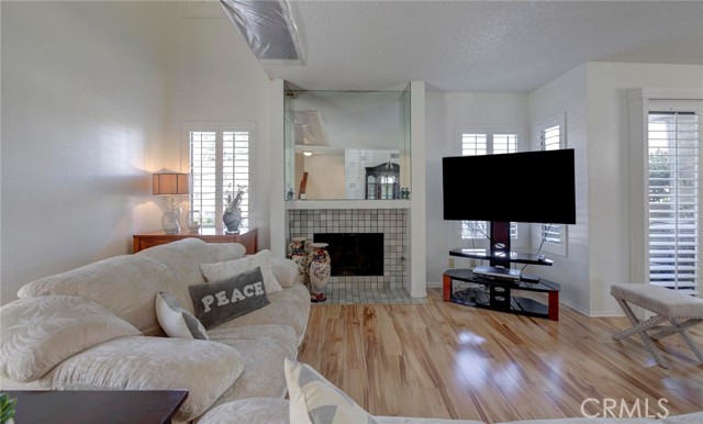 Detail Gallery Image 9 of 46 For 849 E Victoria Street #102,  Carson,  CA 90746 - 2 Beds | 2/1 Baths