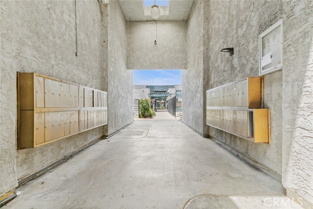 Detail Gallery Image 23 of 29 For 8801 Willis Ave #6,  Panorama City,  CA 91402 - 2 Beds | 1 Baths