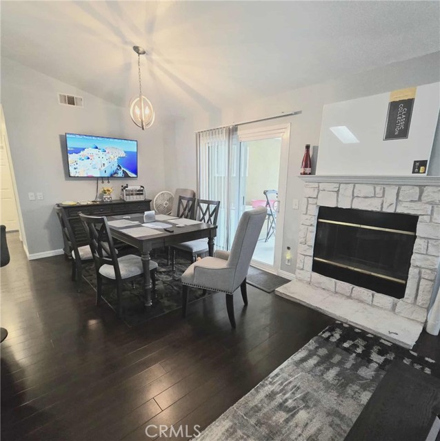 Detail Gallery Image 6 of 30 For 2416 Notre Dame Way, Corona,  CA 92881 - 3 Beds | 2 Baths