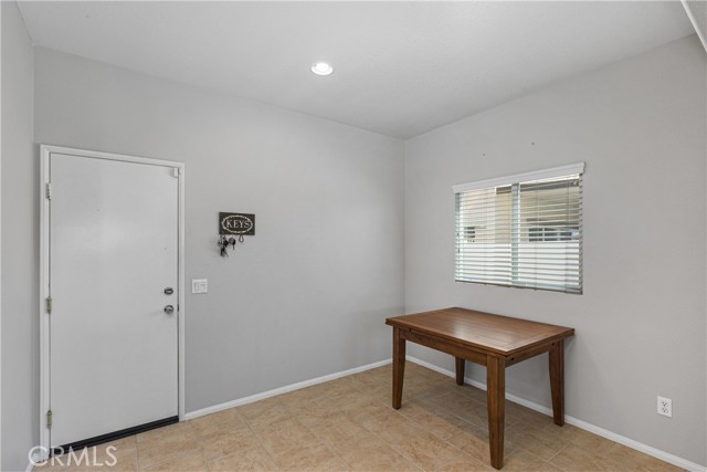 Detail Gallery Image 13 of 36 For 34081 Clovis Way, Wildomar,  CA 92595 - 4 Beds | 2/1 Baths