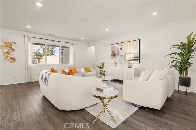 Detail Gallery Image 6 of 71 For 3017 E Grafton, Ontario,  CA 91761 - 5 Beds | 3/1 Baths