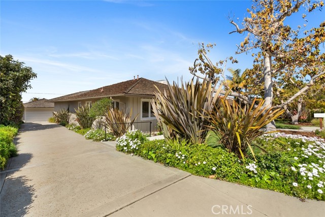 2617 Via Carrillo, Palos Verdes Estates, California 90274, 3 Bedrooms Bedrooms, ,3 BathroomsBathrooms,Residential,Sold,Via Carrillo,PV23041912