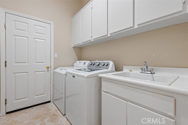 28658 Shady Brook Drive, Menifee CA: https://media.crmls.org/medias/3ec001a9-017f-4f7c-9b77-c19b4ae3bb82.jpg