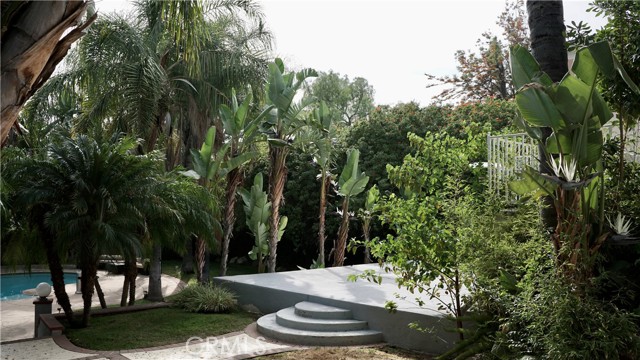 Detail Gallery Image 7 of 32 For 925 Sherlock Dr, Burbank,  CA 91501 - 3 Beds | 3 Baths