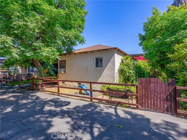 5150 Riverton Avenue, North Hollywood CA: https://media.crmls.org/medias/3ec107b4-cd2d-40d6-9059-b6448b965a72.jpg