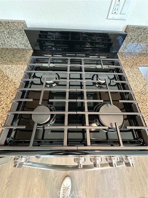 6646 Neddy Avenue, West Hills CA: https://media.crmls.org/medias/3ec1b869-d2d4-4732-b398-f91e7527ea2b.jpg