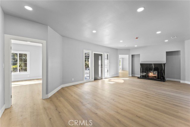 Detail Gallery Image 7 of 52 For 379 Buena Loma, Altadena,  CA 91001 - 7 Beds | 4 Baths