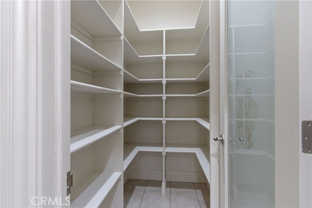 Image 20 of 66 For 2144 King Arthur Court