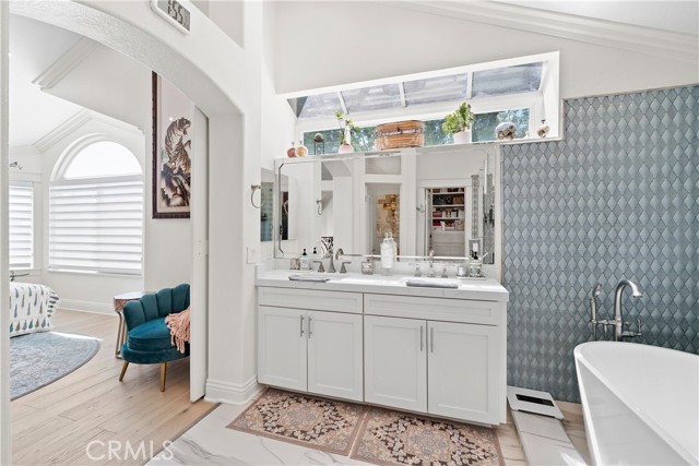 2 Corsica, Laguna Niguel CA: https://media.crmls.org/medias/3ec2a223-c664-4a30-9b17-f19318cd8167.jpg