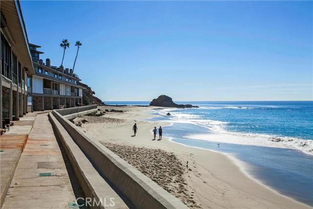 Detail Gallery Image 7 of 35 For 40 Blue Lagoon, Laguna Beach,  CA 92651 - 3 Beds | 3 Baths