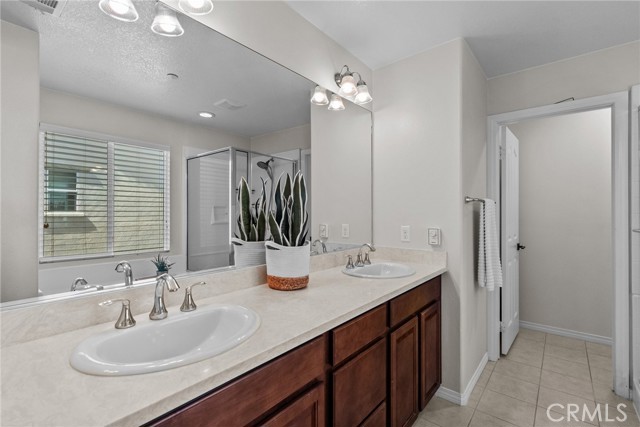 Detail Gallery Image 23 of 33 For 28240 N via Sonata Dr, Valencia,  CA 91354 - 3 Beds | 2/1 Baths
