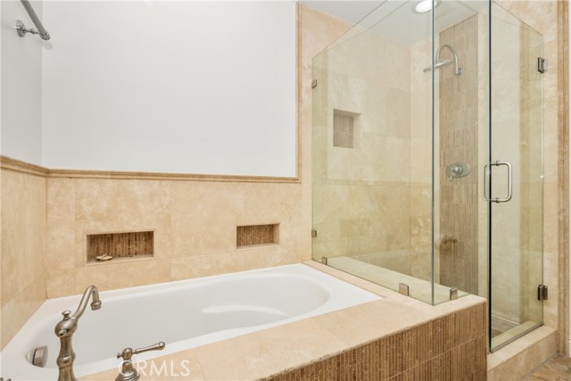 Detail Gallery Image 30 of 49 For 19001 Castlegate Ln, North Tustin,  CA 92705 - 4 Beds | 3/1 Baths