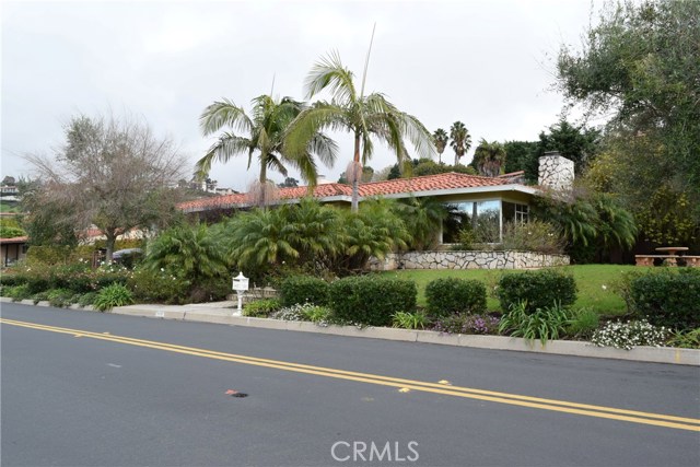 2132 Via Olivera, Palos Verdes Estates, California 90274, 4 Bedrooms Bedrooms, ,2 BathroomsBathrooms,Residential,Sold,Via Olivera,SB17002480