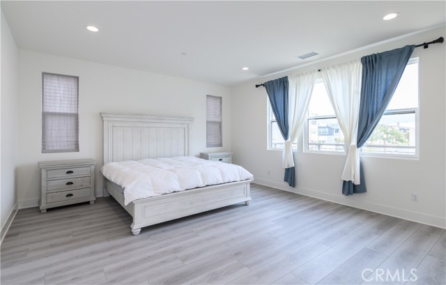 Detail Gallery Image 23 of 43 For 100 Draw, Irvine,  CA 92618 - 4 Beds | 4/1 Baths