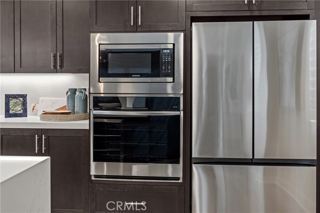 Detail Gallery Image 5 of 19 For 38851 Candlenut Dr, Palmdale,  CA 93551 - 4 Beds | 3/1 Baths