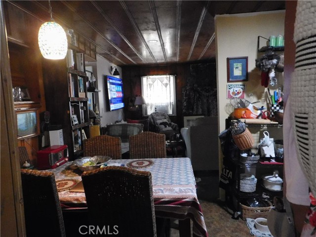 12861 Lakeview Drive, Clearlake Oaks CA: https://media.crmls.org/medias/3ec62fc4-7418-4242-bf32-a25410d9d800.jpg