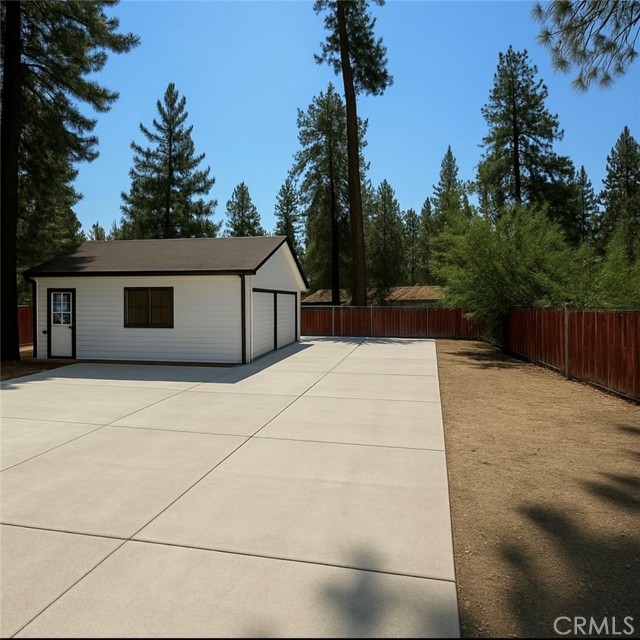 Detail Gallery Image 2 of 15 For 39197 Waterview Dr, Big Bear Lake,  CA 92315 - 3 Beds | 2 Baths