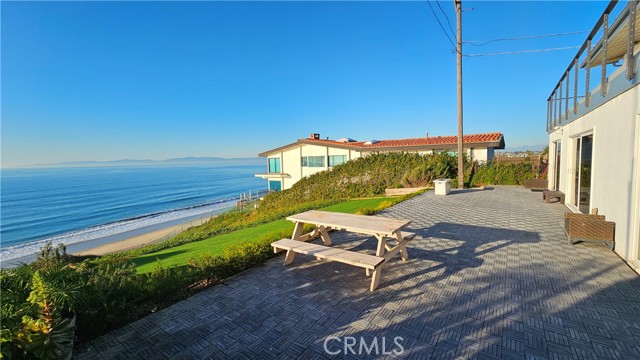 Detail Gallery Image 3 of 10 For 449 Paseo De La Playa, Redondo Beach,  CA 90277 - 4 Beds | 3 Baths