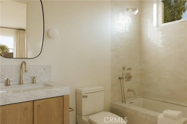 Detail Gallery Image 28 of 50 For 4748 Noble Ave, Sherman Oaks,  CA 91403 - 5 Beds | 5/1 Baths