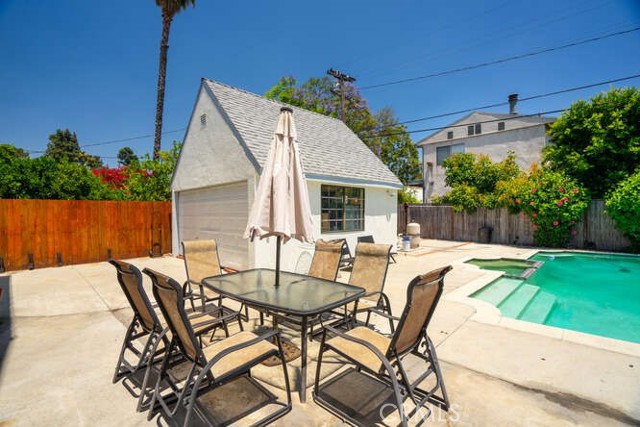 732 Cordova Avenue, Glendale CA: https://media.crmls.org/medias/3ec8be65-f49c-4fa8-9228-ee91f04c7a12.jpg
