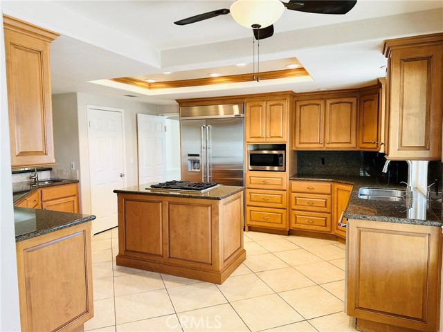 Detail Gallery Image 12 of 55 For 29017 Rosewood Ln, Highland,  CA 92346 - 4 Beds | 3 Baths