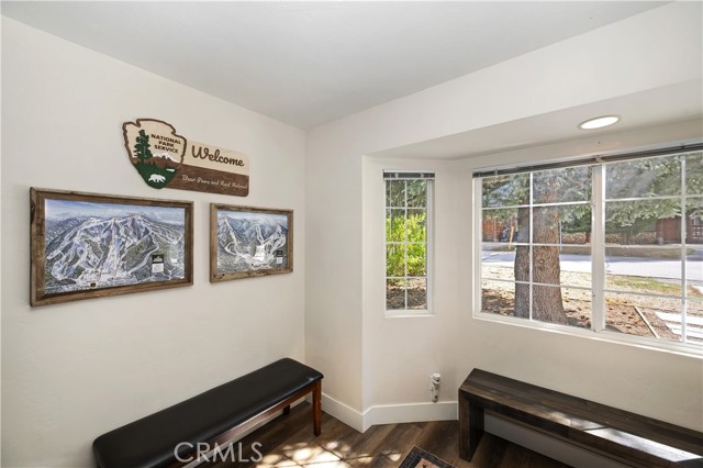 42824 Cedar Avenue, Big Bear Lake, CA 92315