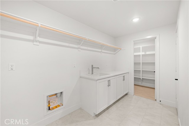 Detail Gallery Image 26 of 56 For 16376 Veterans, Tustin,  CA 92782 - 4 Beds | 3/1 Baths