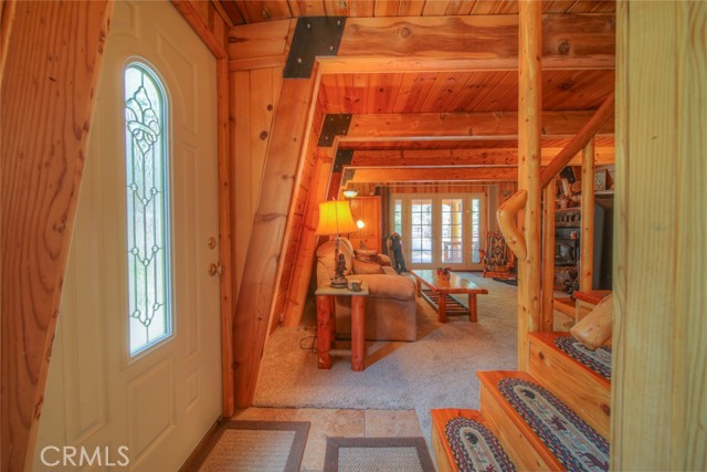 42608 Cedar Avenue, Big Bear Lake CA: https://media.crmls.org/medias/3ec95300-119d-4a9f-a5a1-f526ed6187ac.jpg