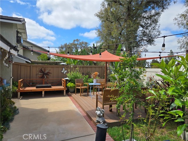 5 Carriage Hill Lane, Laguna Hills CA: https://media.crmls.org/medias/3ec99177-c21f-4b97-8088-3eba758a2dac.jpg