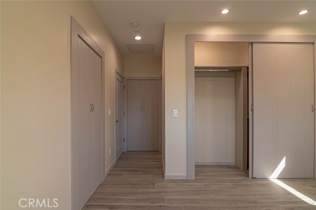 Detail Gallery Image 28 of 31 For 18750 Collins St, Tarzana,  CA 91356 - 7 Beds | 6 Baths