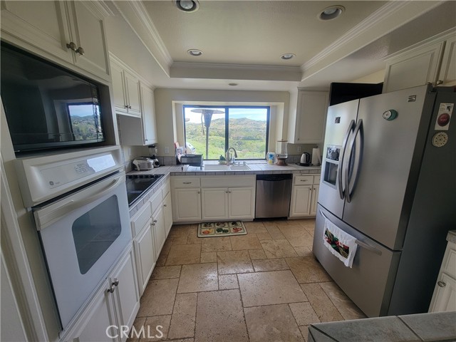 Detail Gallery Image 13 of 23 For 5 Morning Glory, Irvine,  CA 92603 - 3 Beds | 2 Baths