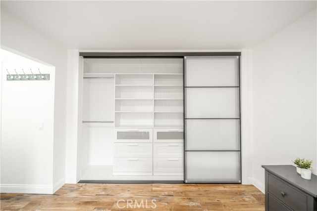 MLS #OC25265947 image #14