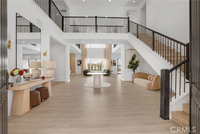 Detail Gallery Image 7 of 50 For 20204 W Albion Way, Porter Ranch,  CA 91326 - 5 Beds | 5/1 Baths