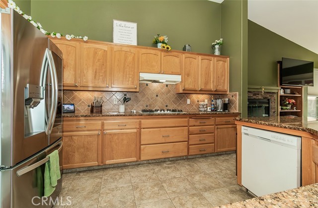 Detail Gallery Image 10 of 37 For 3318 Ryan Ave, Clovis,  CA 93611 - 3 Beds | 2/1 Baths
