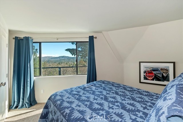 Detail Gallery Image 10 of 22 For 28131 Zermatt, Lake Arrowhead,  CA 92352 - 3 Beds | 2 Baths