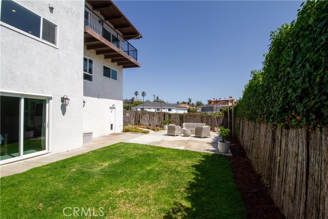807 El Redondo Avenue, Redondo Beach CA: https://media.crmls.org/medias/3ecbf4ce-d8ae-4210-80a1-7280f9efbbd2.jpg
