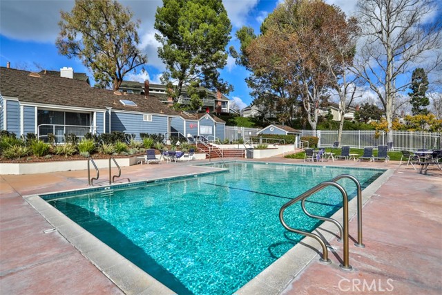 6032 Avenida De Castillo, Long Beach CA: https://media.crmls.org/medias/3ecc6914-d2e4-4453-8abd-70c50620eda6.jpg
