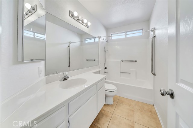 3524 San Jacinto Avenue, Rosamond CA: https://media.crmls.org/medias/3ecd6807-1bfd-44d5-8167-8ed7b6040277.jpg