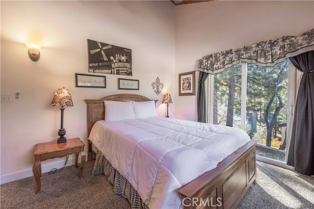 Detail Gallery Image 13 of 28 For 41063 Pennsylvania, Big Bear Lake,  CA 92315 - 2 Beds | 1 Baths