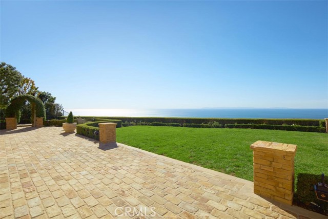 Detail Gallery Image 31 of 75 For 30 Pelican Crest Dr, Newport Coast,  CA 92657 - 5 Beds | 5/2 Baths