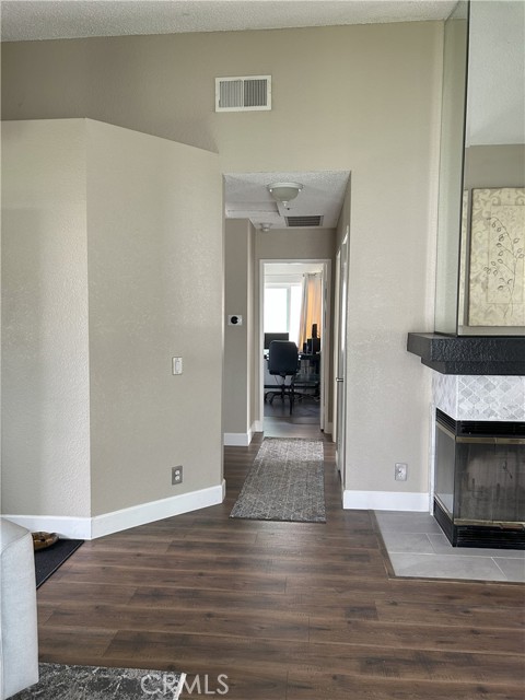 Detail Gallery Image 11 of 34 For 14241 Elizabeth Ct, Fontana,  CA 92337 - 2 Beds | 2 Baths