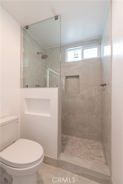 Detail Gallery Image 16 of 27 For 6201 Shoup Ave #66,  Woodland Hills,  CA 91367 - 1 Beds | 2 Baths