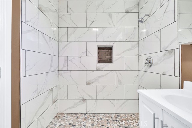 Detail Gallery Image 30 of 38 For 2146 E Lucien, Compton,  CA 90222 - 3 Beds | 2 Baths