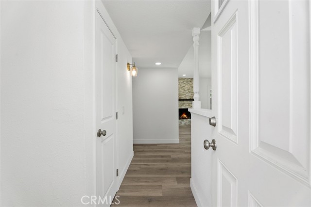 Detail Gallery Image 4 of 28 For 913 S Diamond, Santa Ana,  CA 92704 - 5 Beds | 2 Baths