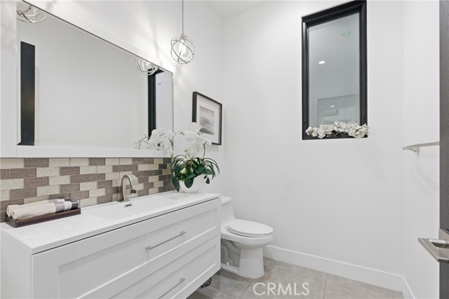 Detail Gallery Image 31 of 48 For 4545 Stern Ave, Sherman Oaks,  CA 91423 - 6 Beds | 5/1 Baths