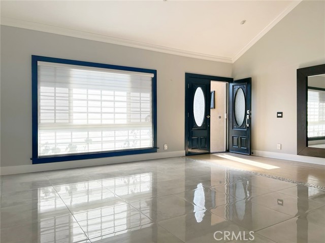 Detail Gallery Image 7 of 14 For 14581 Mulberry Ave, Irvine,  CA 92606 - 4 Beds | 4 Baths