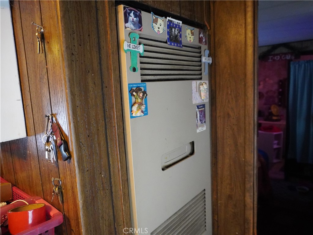 https://media.crmls.org/medias/3ed084eb-3061-4468-8f65-c206a4928c20.jpg?preset=X-Large